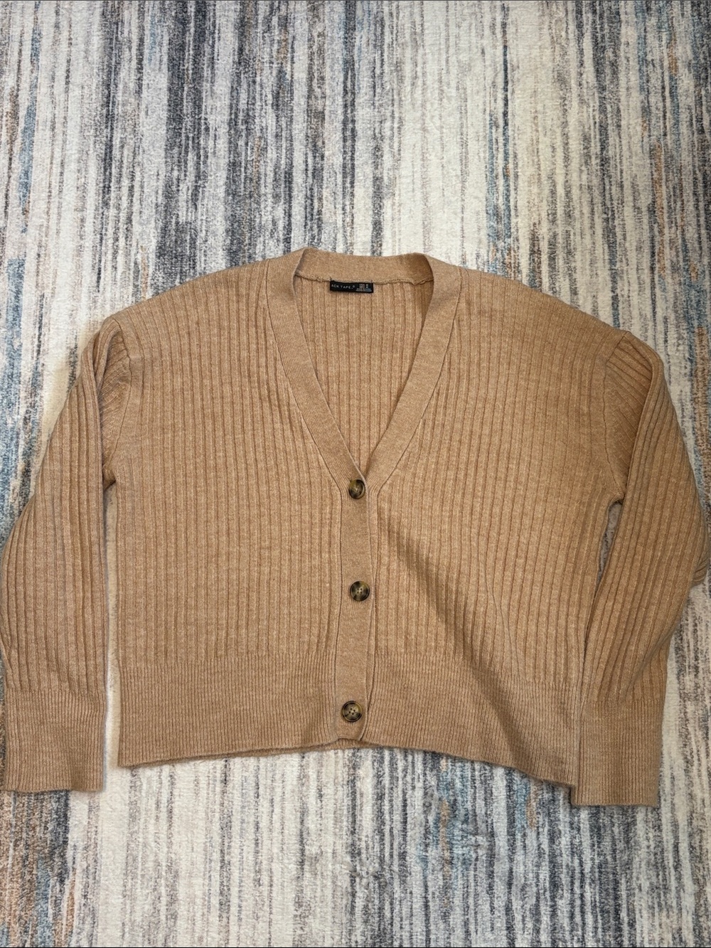 Ribbed V-Neck Button Cardigan in Camel